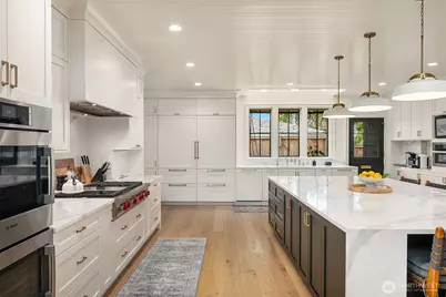 5721 65th Avenue NE, Seattle, WA 98105 - Photo 13