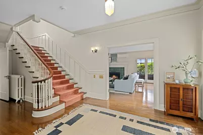 939 21st Avenue E, Seattle, WA 98112 - Photo 3