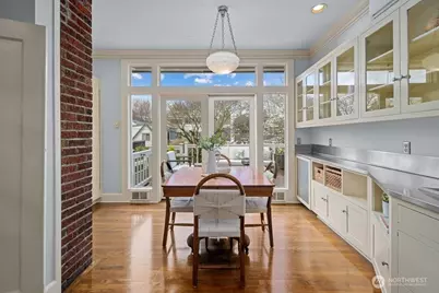 939 21st Avenue E, Seattle, WA 98112 - Photo 15