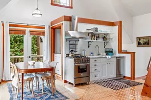 2201 Ebony St, Port Townsend, WA 98368 - Photo 7