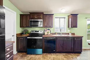 1910 2nd Ave W, Bremerton, WA 98312 - Photo 7