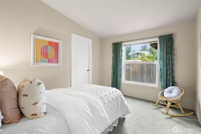 1910 2nd Avenue W, Bremerton, WA 98312 - Photo 13