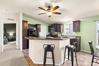 1910 2nd Avenue W, Bremerton, WA 98312 - Photo 5