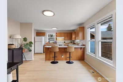 1810 Harney, Vancouver, WA 98660 - Photo 7