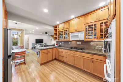 1843 41st Avenue E, Seattle, WA 98112 - Photo 7