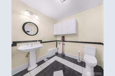 1843 41st Avenue E, Seattle, WA 98112 - Photo 17