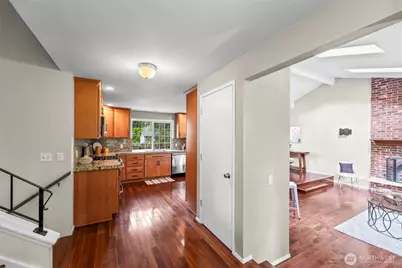 8642 University Point Circle NE, Bremerton, WA 98311 - Photo 3