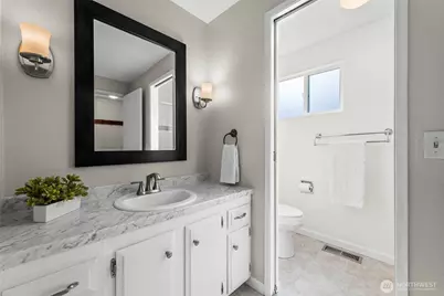 8642 University Point Circle NE, Bremerton, WA 98311 - Photo 23