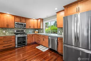 8642 University Point Cir NE, Bremerton, WA 98311 - Photo 13