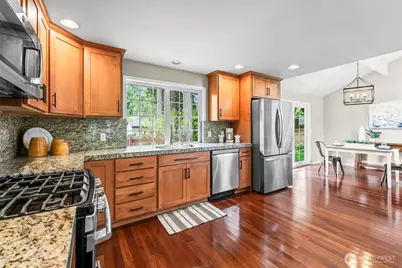 8642 University Point Circle NE, Bremerton, WA 98311 - Photo 15