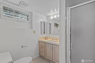 9732 15th Ave NE, Seattle, WA 98115 - Photo 27