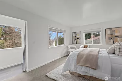 9732 15th Avenue NE, Seattle, WA 98115 - Photo 17