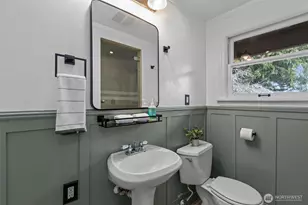 9732 15th Ave NE, Seattle, WA 98115 - Photo 15