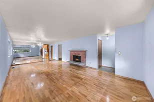 9539 7th Ave NW, Seattle, WA 98117 - Photo 3