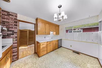 9539 7th Avenue NW, Seattle, WA 98117 - Photo 11