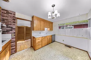 9539 7th Ave NW, Seattle, WA 98117 - Photo 11