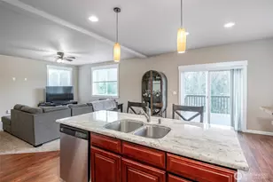 633 Joy St, Eatonville, WA 98328 - Photo 11