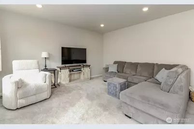 18408 Alpine Way E, Puyallup, WA 98374 - Photo 9