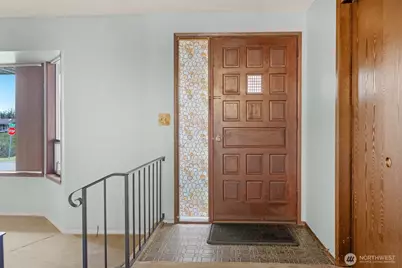 6010 86th Street NE, Marysville, WA 98270 - Photo 3