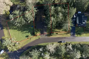 810 Discovery Ave SE, Ocean Shores, WA 98569 - Photo 1