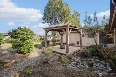 4708 Grandview Drive W, Tacoma, WA 98466 - Photo 5