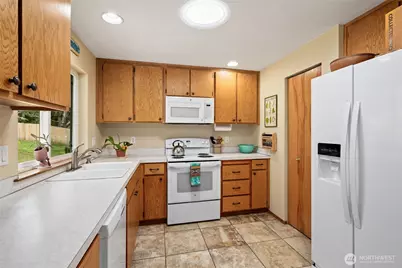 2044 Parker Road, Camano Island, WA 98282 - Photo 13