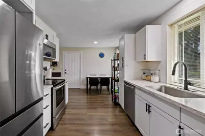 2526 Olympic Boulevard, Puyallup, WA 98374 - Photo 11