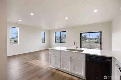 601 Dorsing Street #E25, Moses Lake, WA 98837 - Photo 19