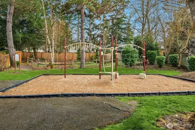 23139 SE 27th Way, Sammamish, WA 98075 - Photo 37