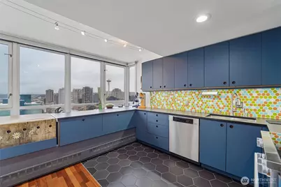 2125 1st Avenue #1702, Seattle, WA 98121 - Photo 11