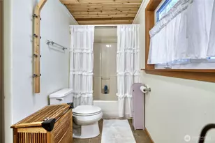 731 Claire Ln, Point Roberts, WA 98281 - Photo 15