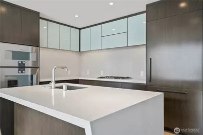 188 Bellevue Way NE #1804, Bellevue, WA 98004 - Photo 3