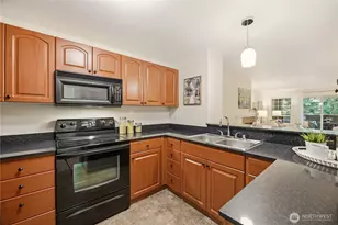 15433 Country Club Dr, Mill Creek, WA 98012 - Photo 5