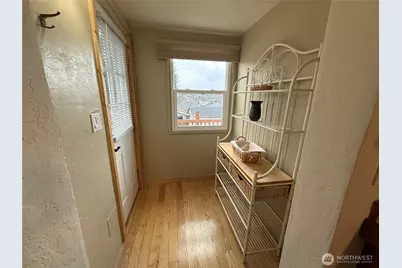 919 Pacific Avenue, Bremerton, WA 98337 - Photo 13