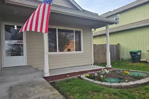 9814 Greenleaf Loop SE, Yelm, WA 98597 - Photo 5