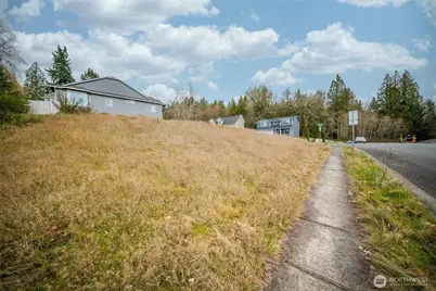 267 W Beacon Hill Drive, Longview, WA 98632 - Photo 9