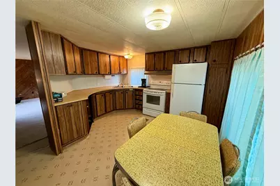 2400 Donovan Avenue #40, Bellingham, WA 98225 - Photo 11