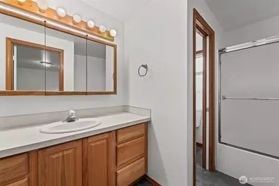 928 N Heatherwood W, Tacoma, WA 98406 - Photo 25