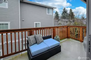 7000 Cleopatra Pl NW, Seattle, WA 98117 - Photo 17