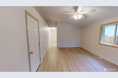 1200 N 12th Place, Mount Vernon, WA 98273 - Photo 3