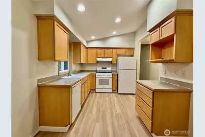 1200 N 12th Place, Mount Vernon, WA 98273 - Photo 7