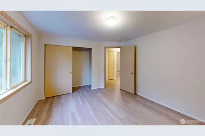 1200 N 12th Place, Mount Vernon, WA 98273 - Photo 9