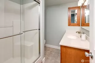 11262 Riviera Pl NE, Seattle, WA 98125 - Photo 21