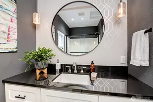 11262 Riviera Pl NE, Seattle, WA 98125 - Photo 19