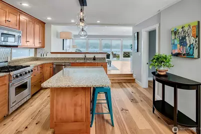 11262 Riviera Place NE, Seattle, WA 98125 - Photo 5