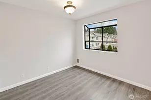 12300 33rd Ave NE, Seattle, WA 98125 - Photo 13