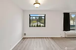 12300 33rd Ave NE, Seattle, WA 98125 - Photo 11