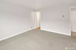 12300 33rd Ave NE, Seattle, WA 98125 - Photo 21