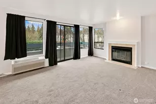 12300 33rd Ave NE, Seattle, WA 98125 - Photo 3