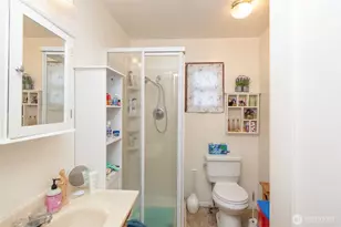 2367 E 4th Ave, Port Angeles, WA 98362 - Photo 9